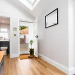 Castle View H Tub & Ev Charger Sleeps 6 East Ayton