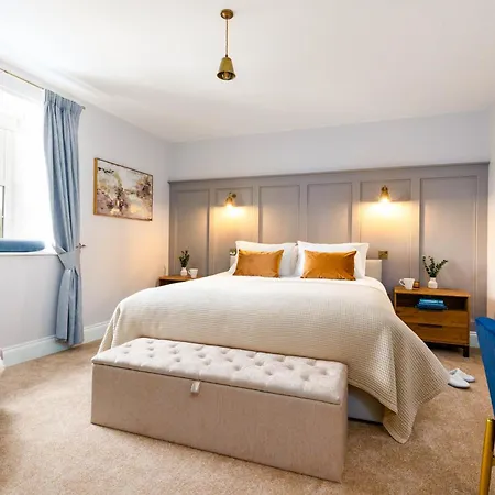 Castle View H Tub & Ev Charger Sleeps 6 * East Ayton