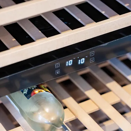 بيت للعطل Castle View - Htub & Ev Charging *