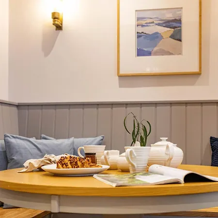 Castle View - Htub & Ev Charging * East Ayton