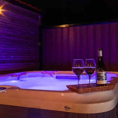 Castle View - Htub & Ev Charging East Ayton