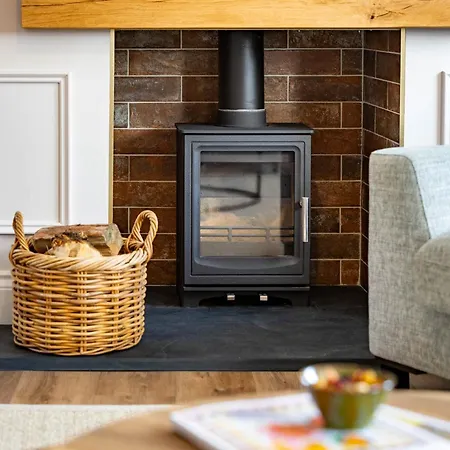 Castle View H Tub & Ev Charger Sleeps 6 * East Ayton