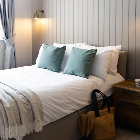 Castle View - Htub & Ev Charging * East Ayton