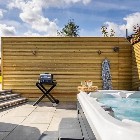 Castle View H Tub & Ev Charger Sleeps 6 Prázdninový dům